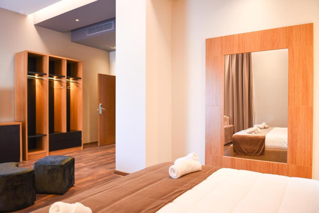 Olivia'S Hill Resort Kryemëdhej Zewnętrze zdjęcie