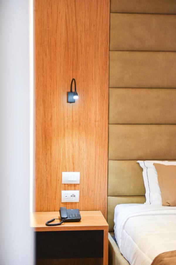 Olivia'S Hill Resort Kryemëdhej Zewnętrze zdjęcie