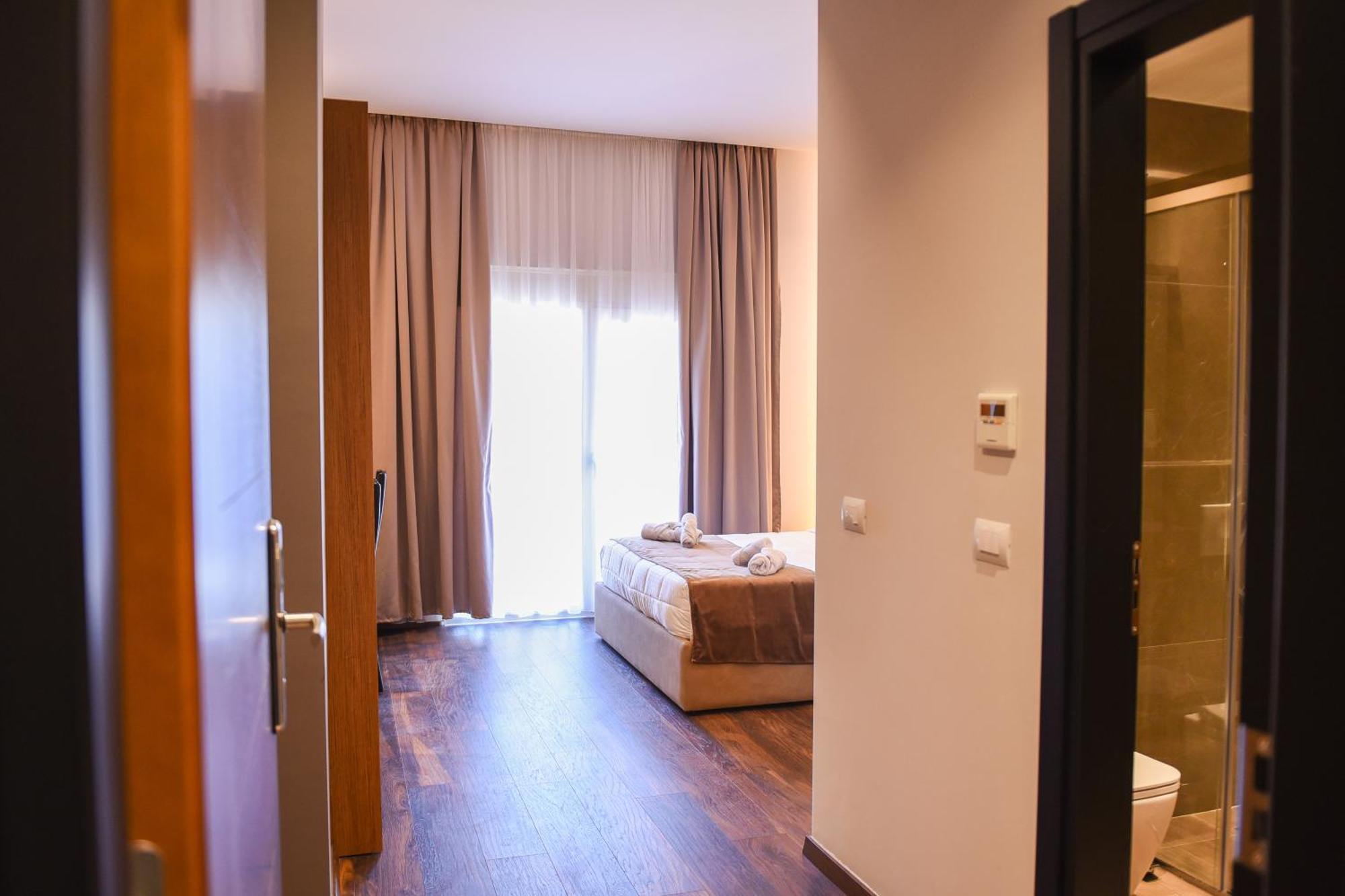 Olivia'S Hill Resort Kryemëdhej Zewnętrze zdjęcie