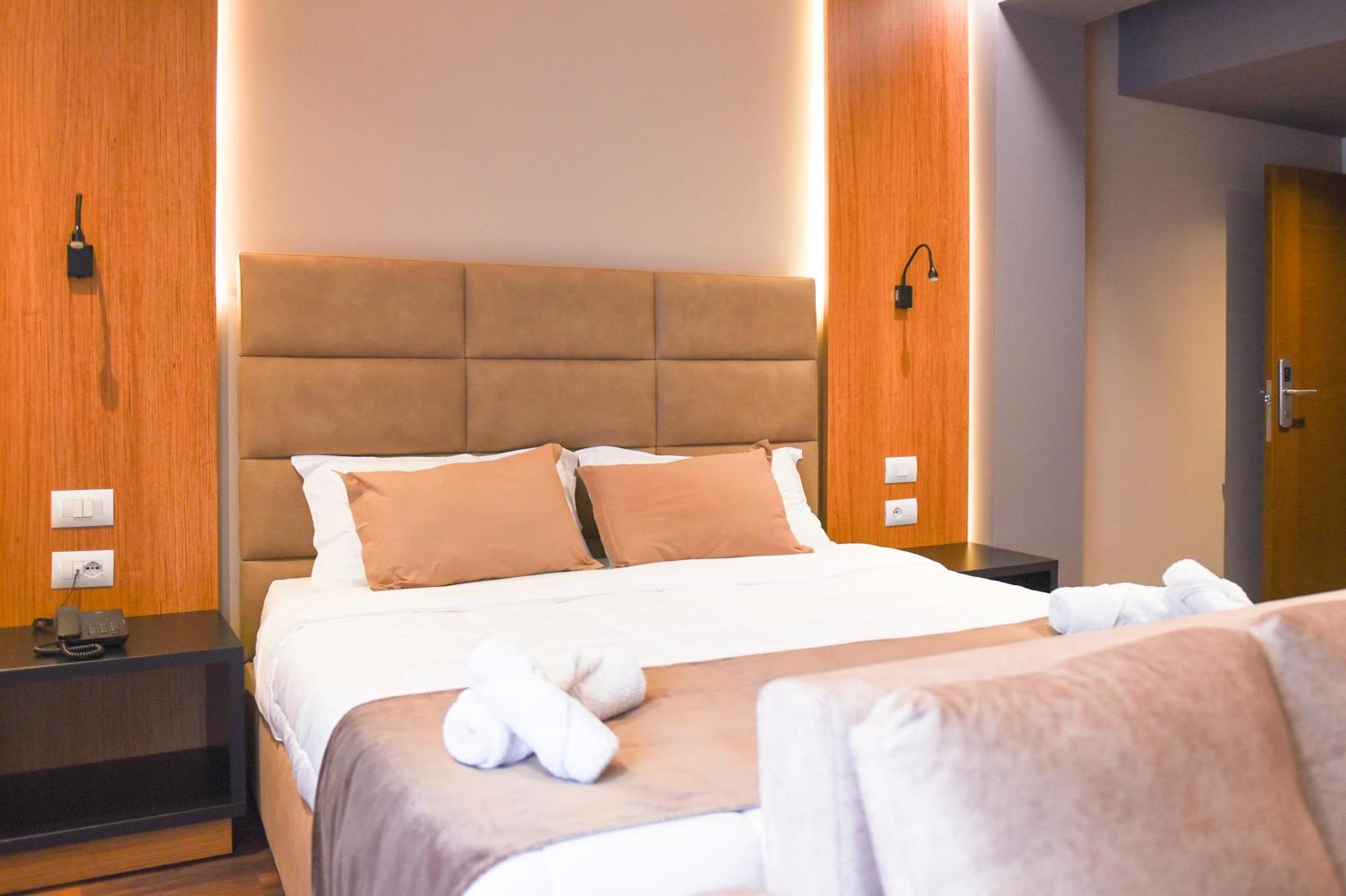 Olivia'S Hill Resort Kryemëdhej Zewnętrze zdjęcie