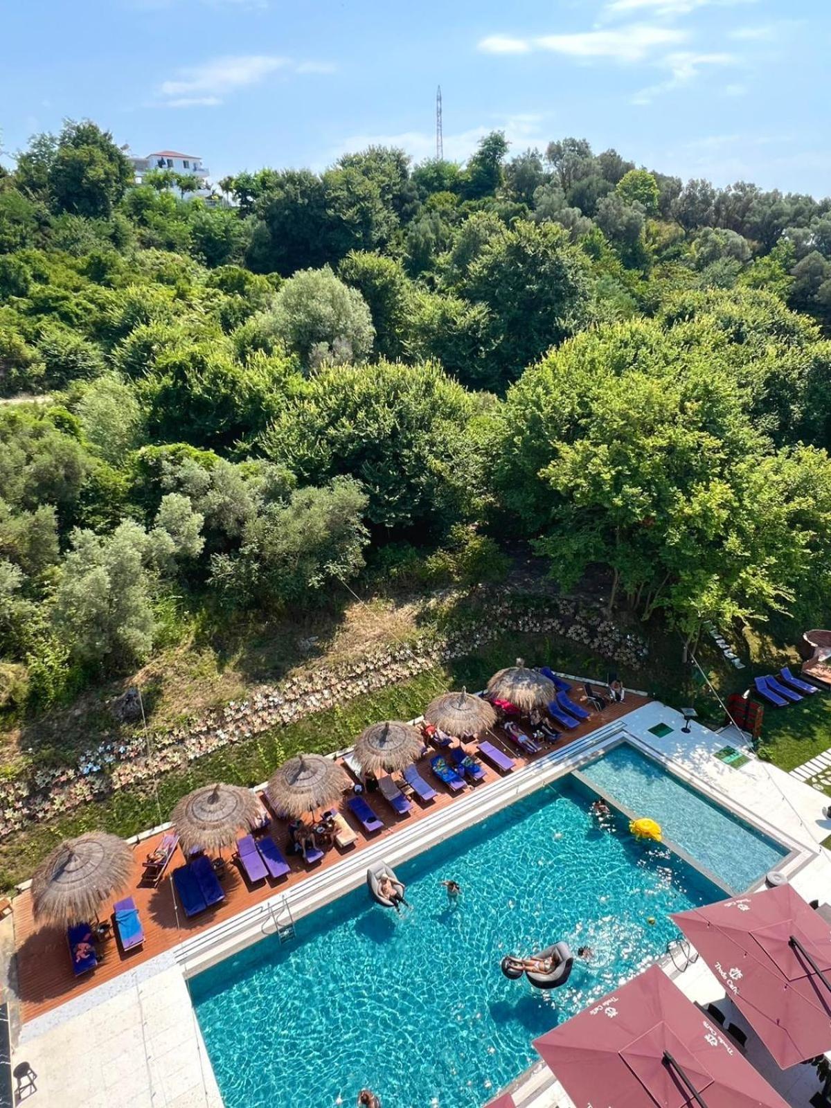Olivia'S Hill Resort Kryemëdhej Zewnętrze zdjęcie