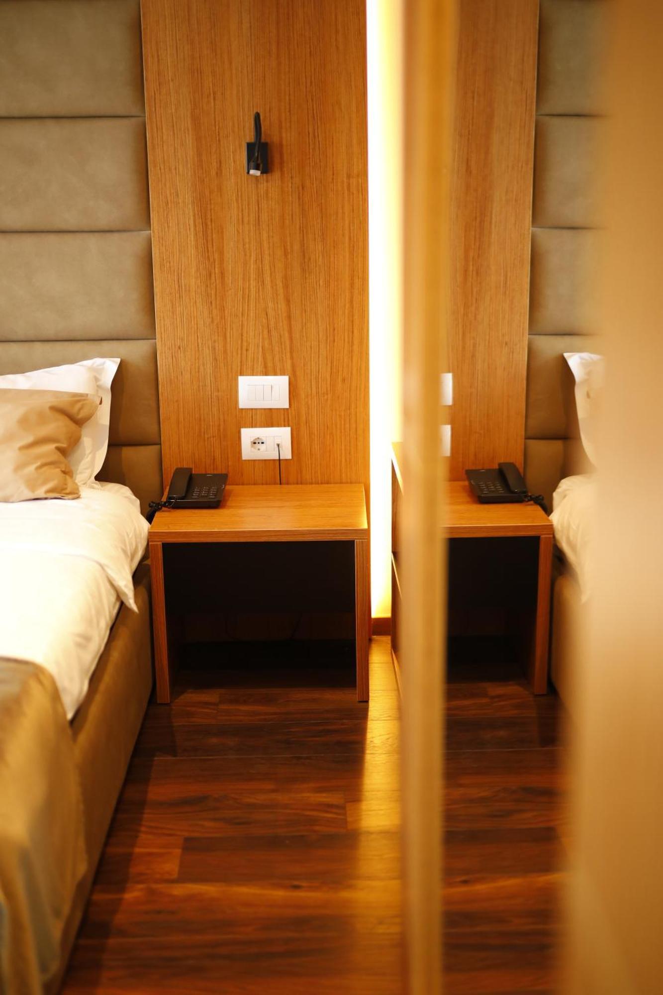 Olivia'S Hill Resort Kryemëdhej Zewnętrze zdjęcie