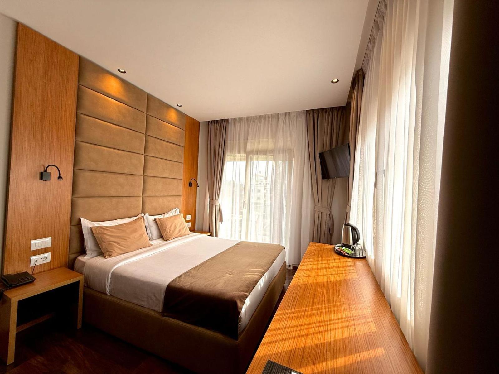 Olivia'S Hill Resort Kryemëdhej Zewnętrze zdjęcie