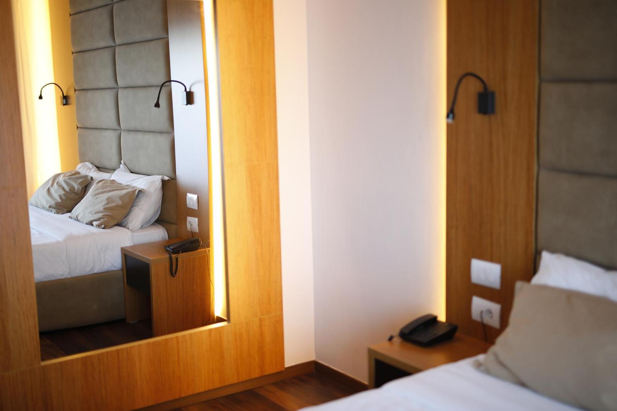 Olivia'S Hill Resort Kryemëdhej Zewnętrze zdjęcie