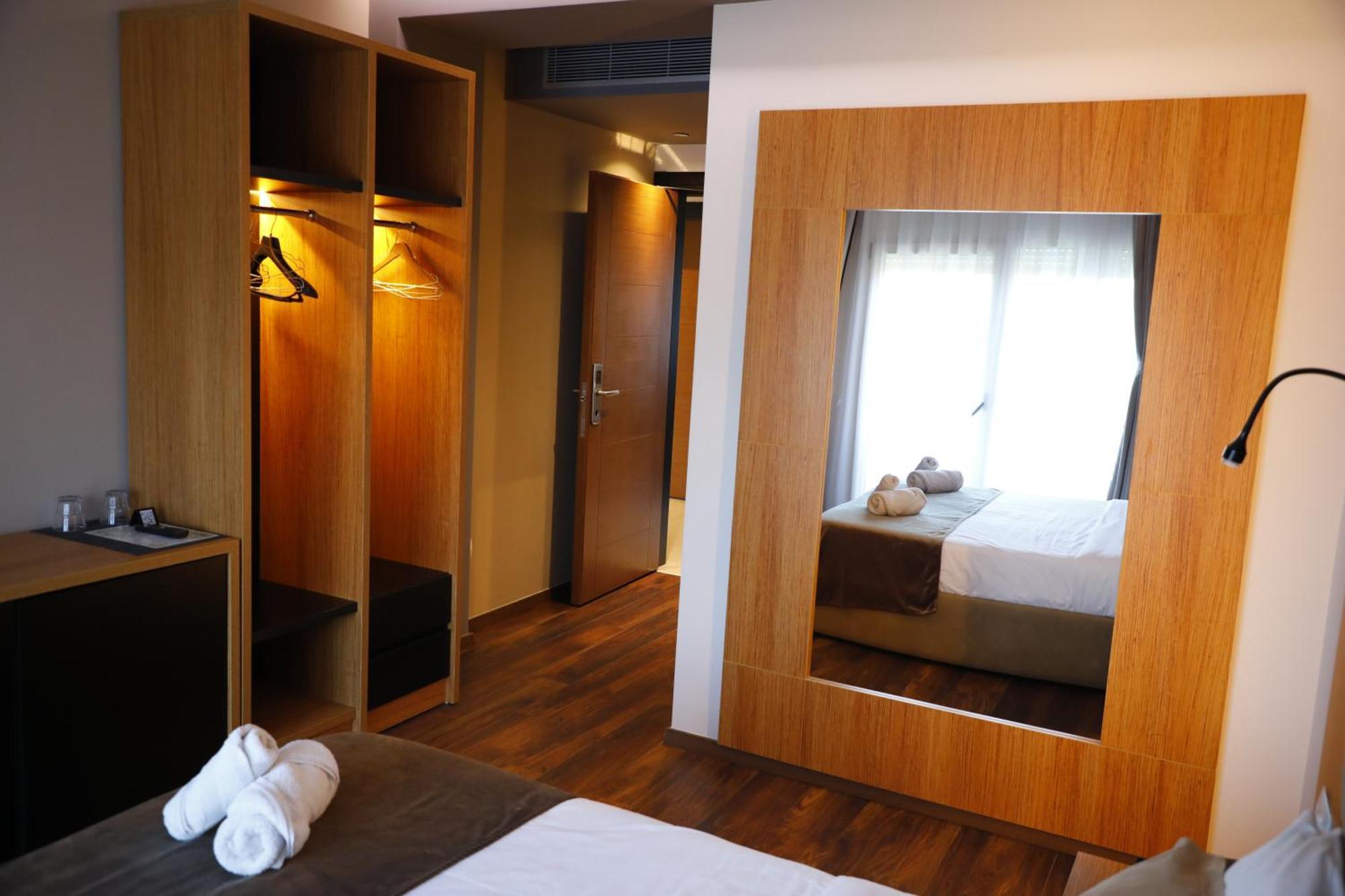 Olivia'S Hill Resort Kryemëdhej Zewnętrze zdjęcie