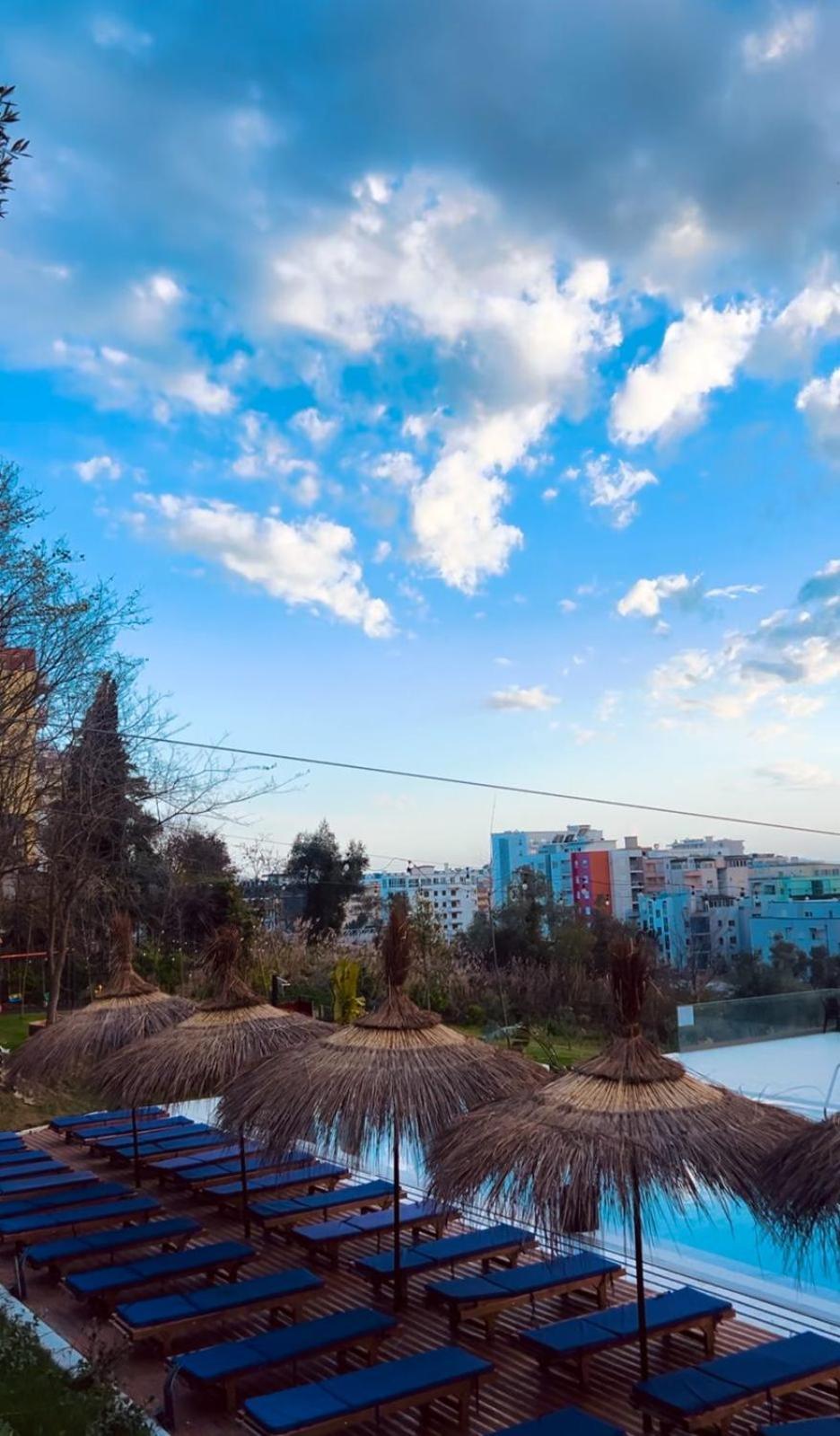 Olivia'S Hill Resort Kryemëdhej Zewnętrze zdjęcie